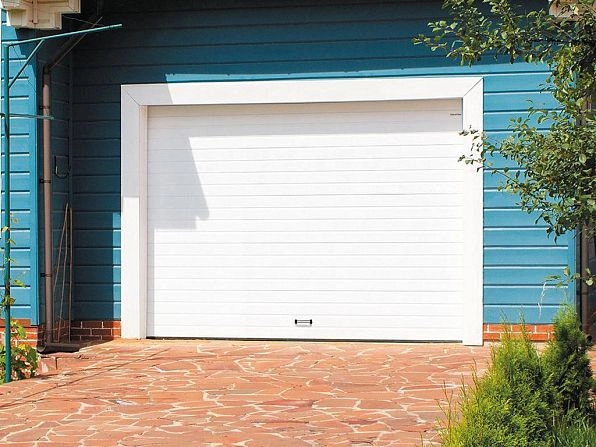 Секционные ворота 2500х2200 мм белые DoorHan RSD02, vologda.doorhan.ru